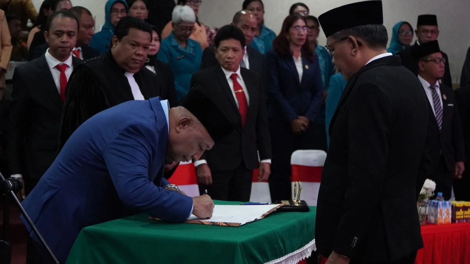 Sekot Ambon Resmi Dilantik
